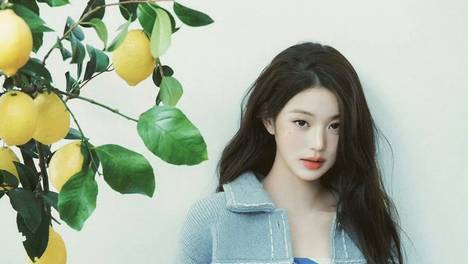 张元英杂志大片造型百变 简约元气尽显少女格调