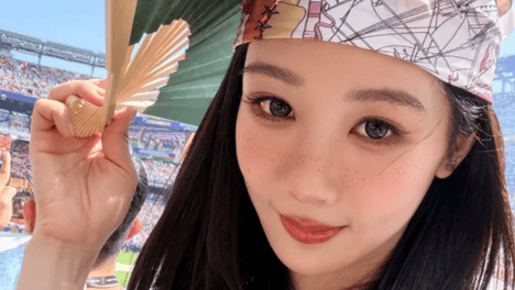 杨紫现身世界杯决赛现场 美式穿搭复古街头感拉满