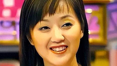 曾是东方卫视王牌主持人，嫁入豪门早已是公开的秘密，如今却过得落魄少有人知