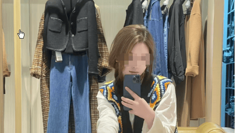 二十年夫妻因1万元打斗致丈夫死亡冲突中，丈夫先是用一根体操棍攻击妻子，随后慌乱中抓起两把菜刀还击。两人继续扭打。