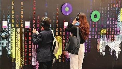 当青春创意遇见AI浪潮——2026大学生AI艺术季“智涌新潮”艺术展见闻