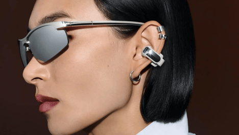 定义了 OWS 品类的 Bose 旧部，逼着老东家补齐了产品线