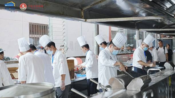 云南野生菌今年又一喜讯，余味乡宣威菜荣获首届云菌创新厨艺大赛三大奖项
