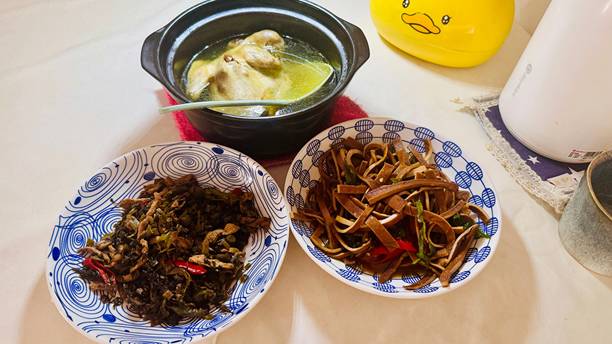 日常午餐，两菜一汤，超实惠