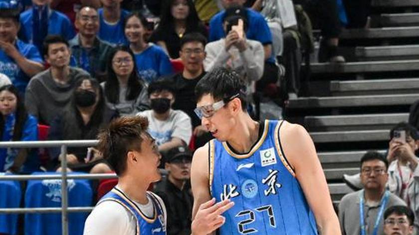 CBA-北京主场击败广东 赵睿周琦联手战旧主