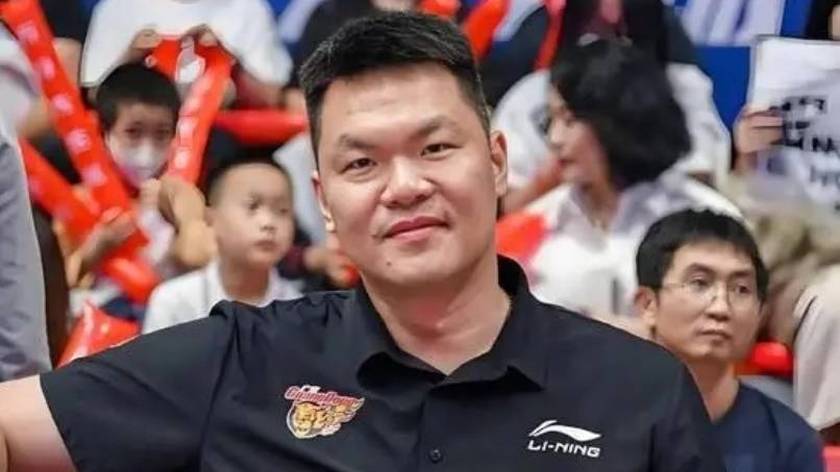广东男篮欲后场补强，有意得到本土得分王的签约权，朱芳雨大手笔