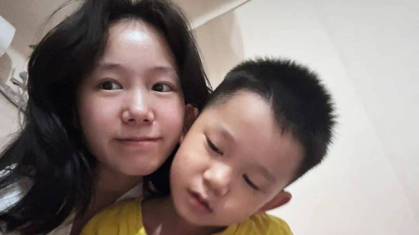 孩子确诊自闭症、离婚、负债百万，她做美妆博主自救