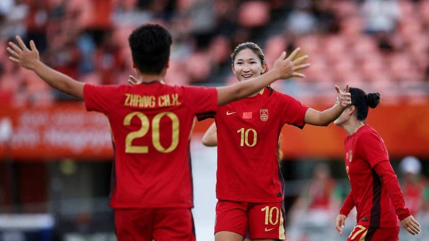 中国女足5-1菲律宾 小组头名晋级淘汰赛