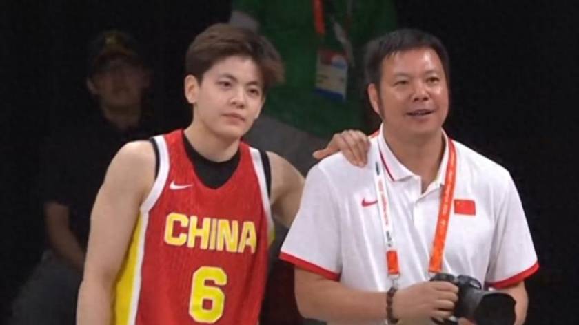 女篮晋级四强后迎利好！杨舒予崴脚并无大碍，战韩国她是关键点！