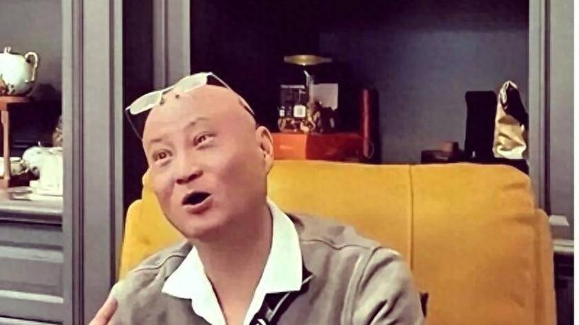 原来他俩是夫妻，如今一个成羽毛球顶级教练，一个早已是越剧大家