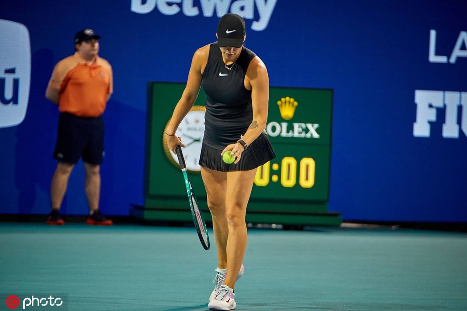 2024WTA迈阿密公开赛女单：加里宁娜 2-1 萨巴伦卡
