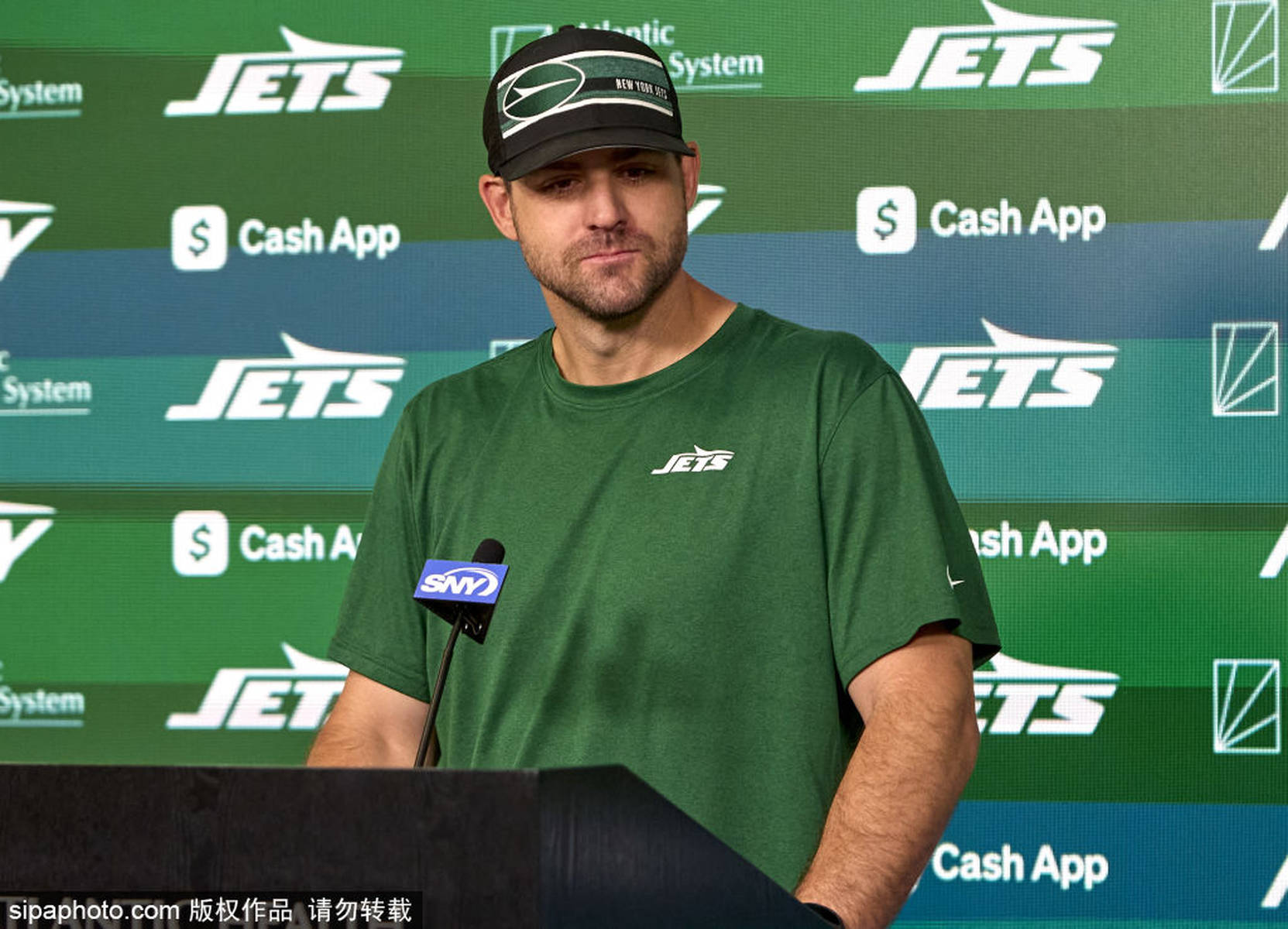 NFL球队纽约喷气机接受媒体访问