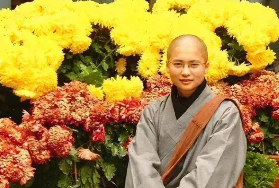 15年广东三姐妹出家,只因在娘胎与佛结缘,成为命中注定一方菩萨