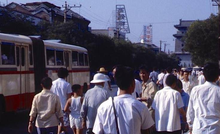 1983年的北京老照片:遍地