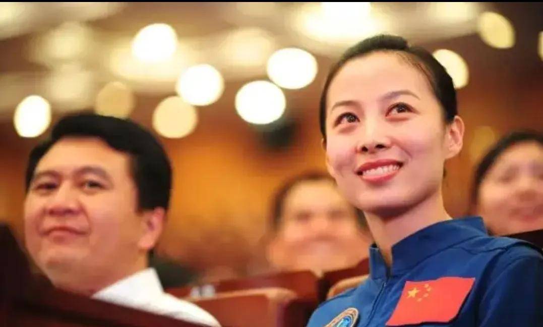 王亚平是航天员,老公是飞行员,可以享受什么待遇?_优待_妻子_人类