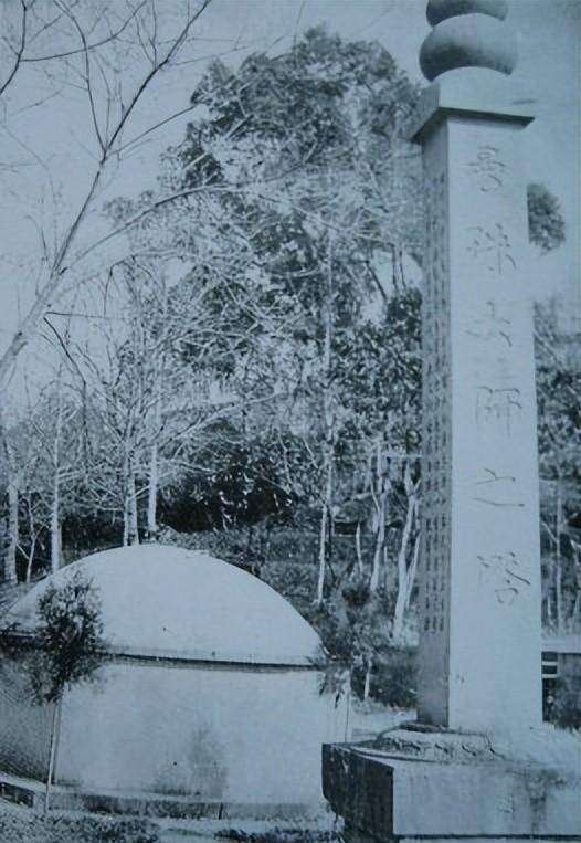 奇僧苏曼殊:三次出家,爱逛青楼,一顿吞下60个包子,34岁早逝_日本_父亲