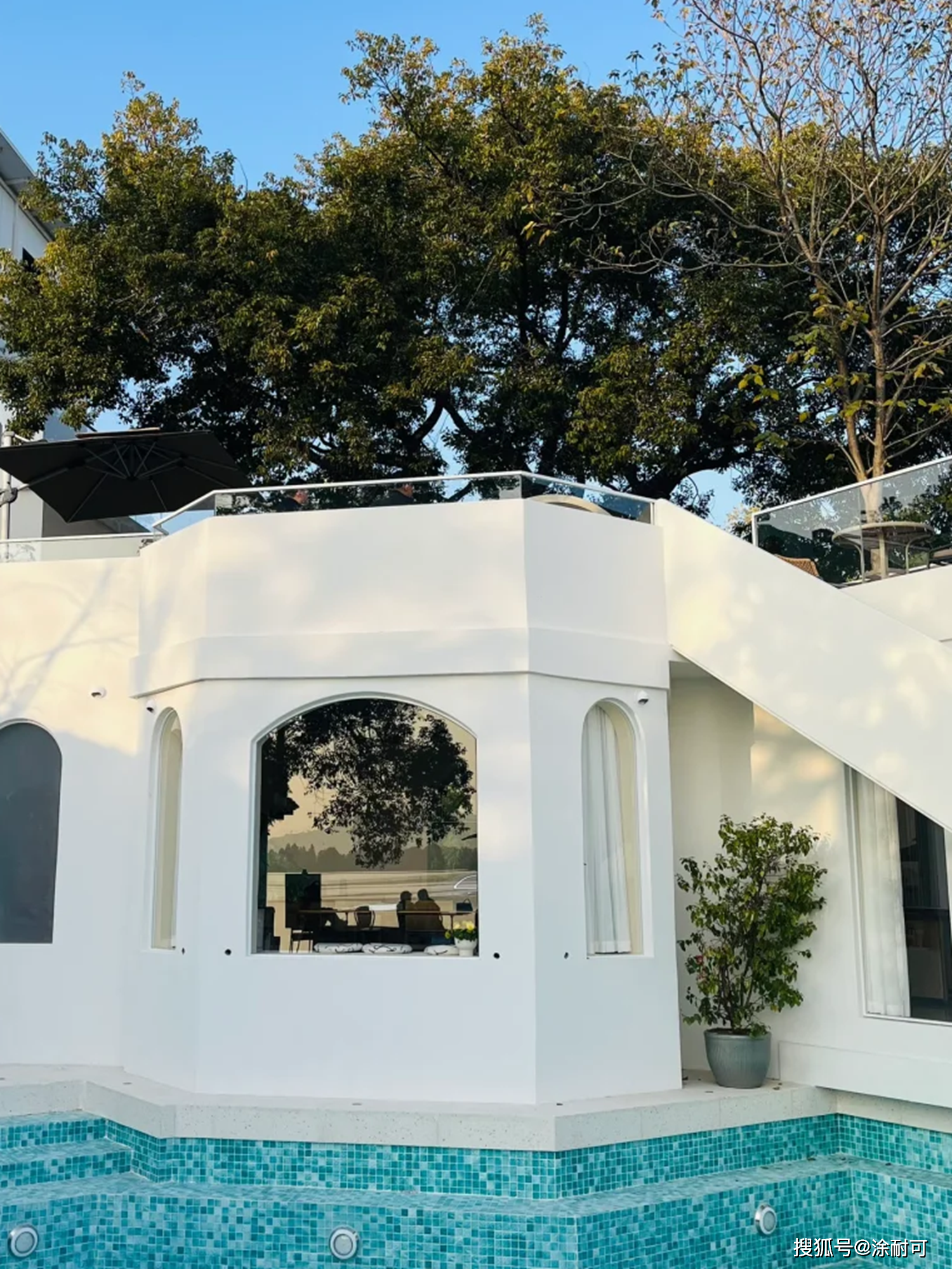 涂耐可质感艺术涂料,助力知名设计师打造网红咖啡馆空间美学.