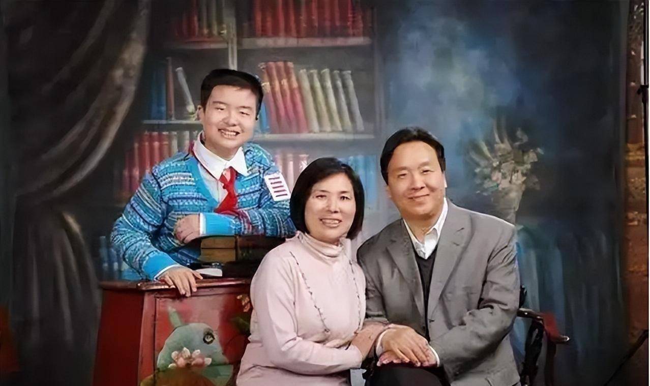 因照片红极一时,后泯然众人矣,高考分数477分_黄艺博_孩子_武汉市