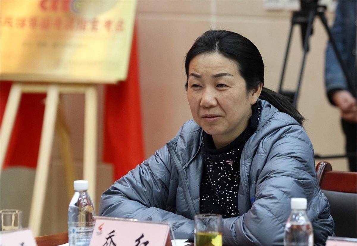 邓亚萍搭档乔红:退役后成王楠教练,如今54岁,结婚后不显老_比赛_乒乓