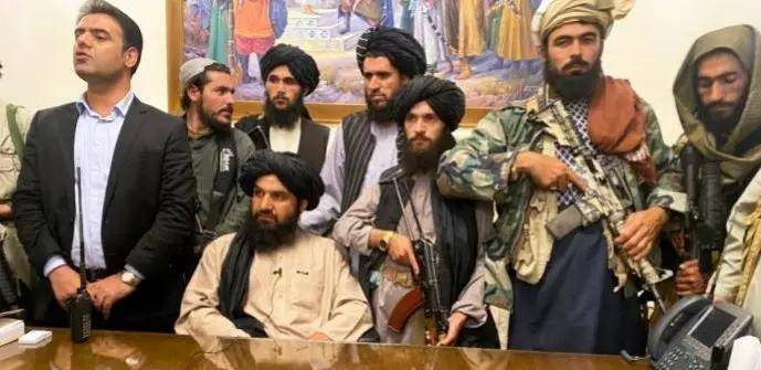 为何塔利班能长期存在,并把对手揍得满地找牙_政府军_美国_美军