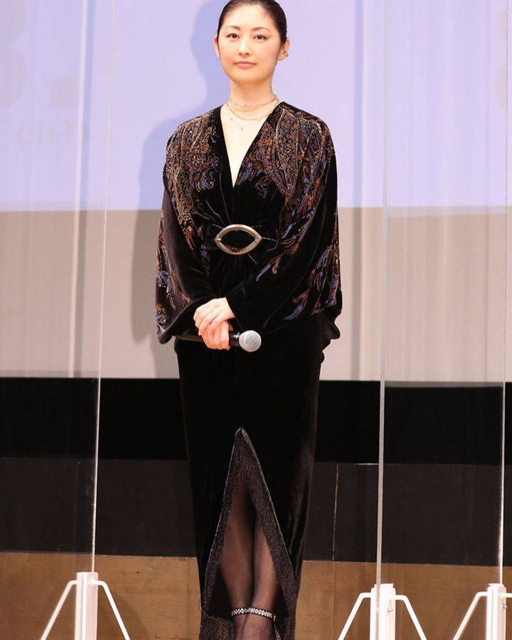 日系风月女神常盘贵子,演艺事业关键十字路口,挑战年轻一代的颠覆与