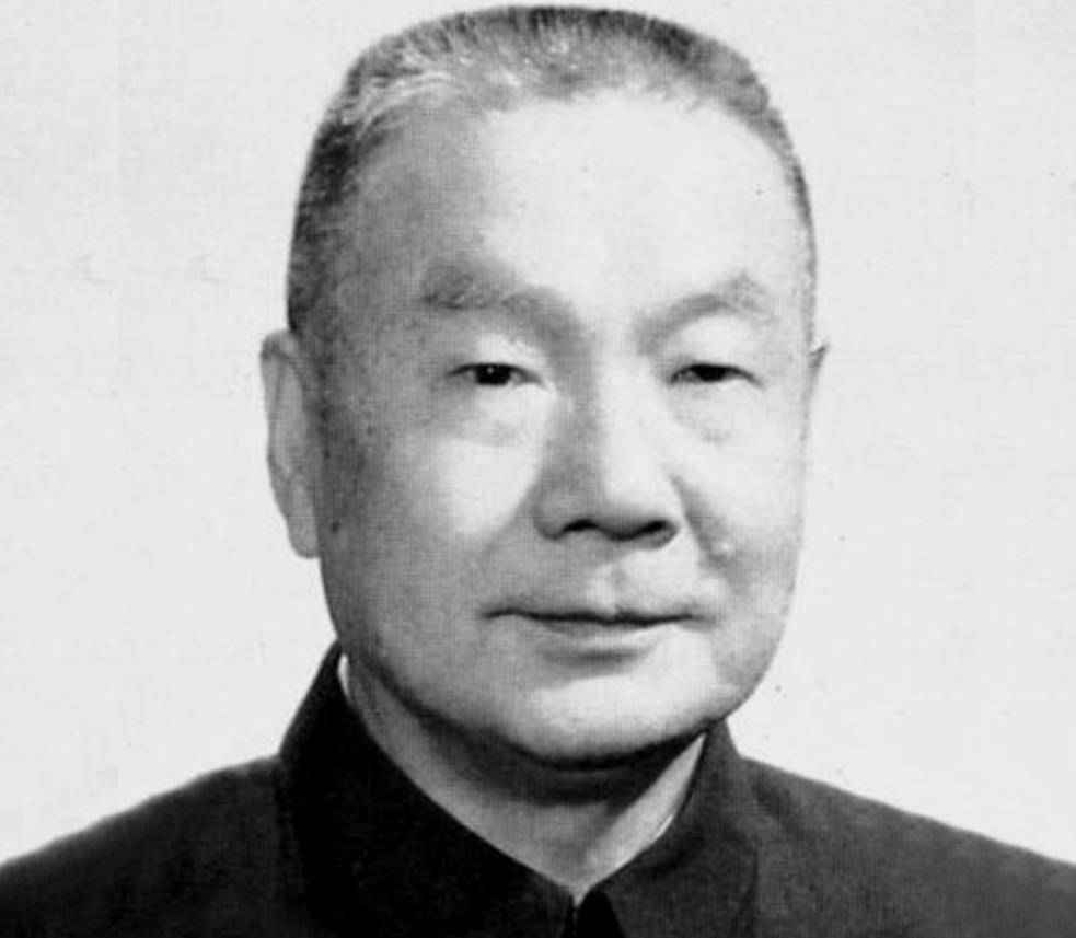 黄新廷中将的三段婚姻:发妻被迫改嫁,同王林分手,与田慧琴白首_银环