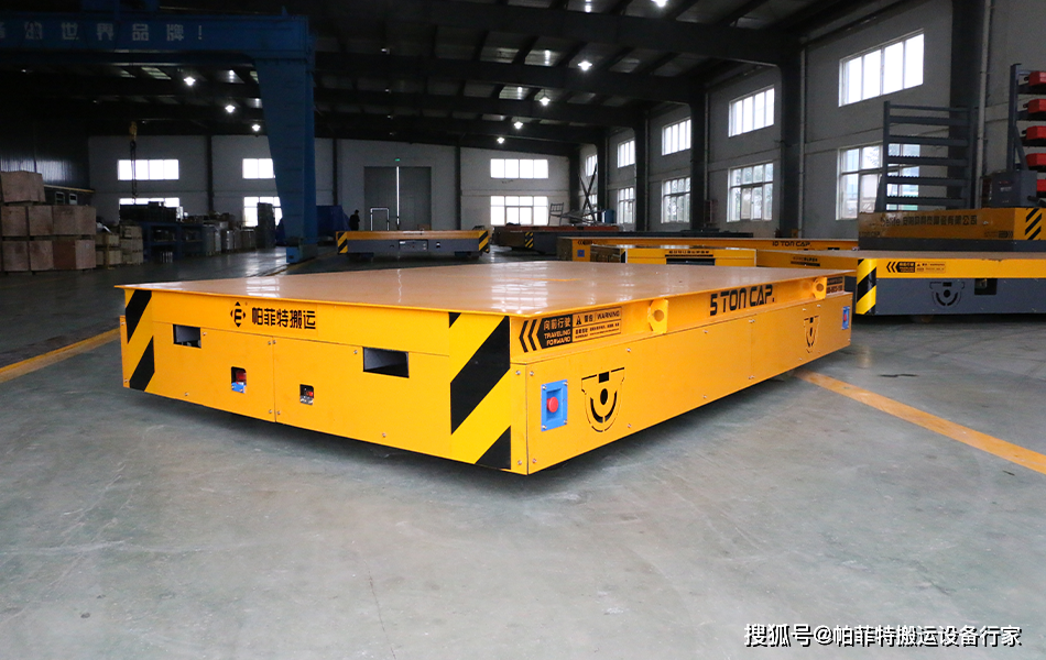 车间流水线货物运输的轨道平板车