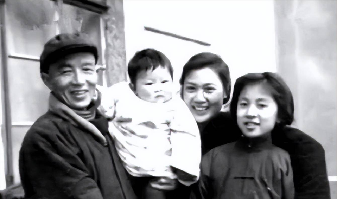 百岁秦怡:对生活给予我的苦难,我选择坦然接受,不再挣扎_陈天国_集团