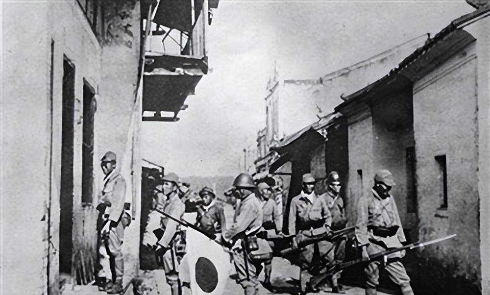 舍生忘死 气壮山河,马石山十勇士:舍身掩护千名群