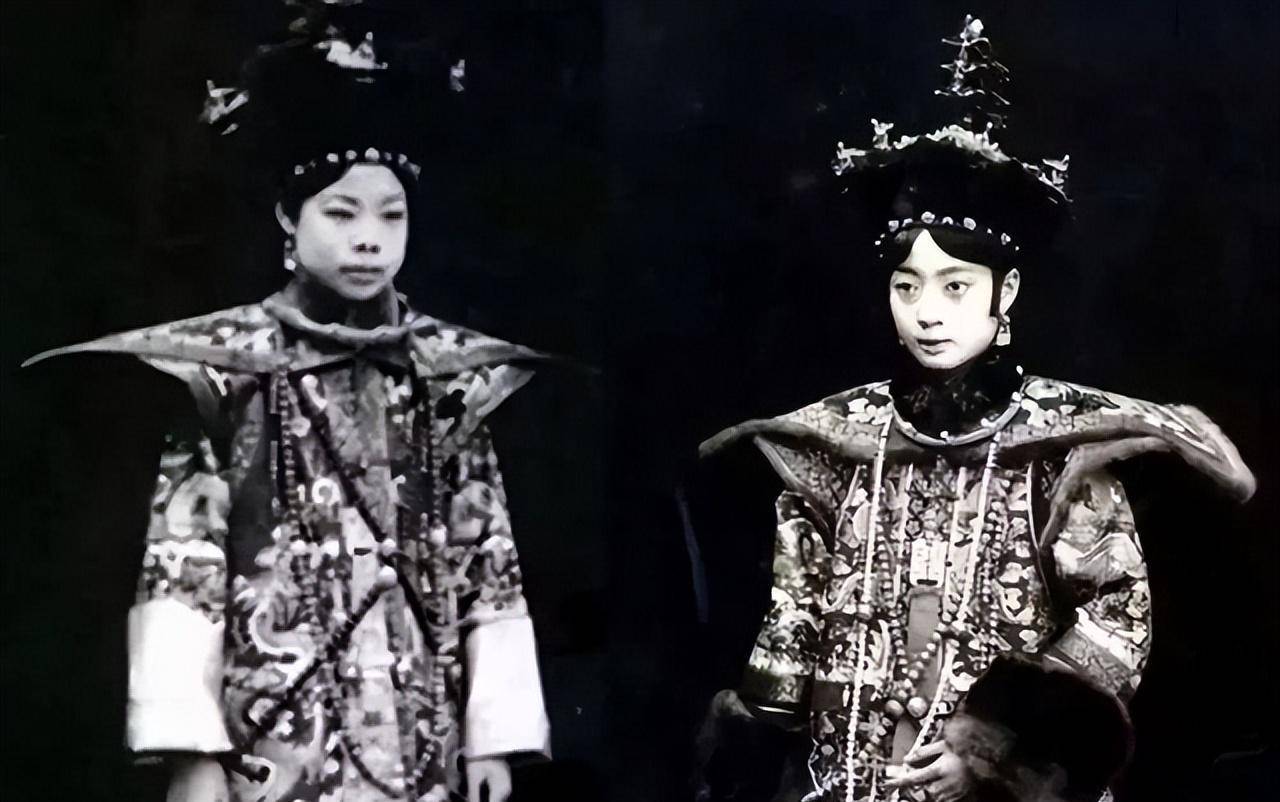 文绣虽然被冷落,但溥仪还是念着几分情谊,特地请了老师教她英文,再加