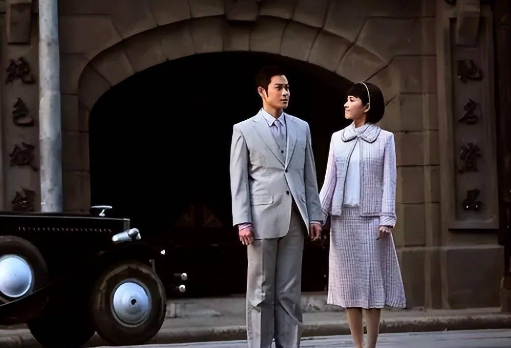 49岁胡兰成"低嫁"55岁佘爱珍,婚后低声下气,还被嫌弃:报应_张爱玲_吴