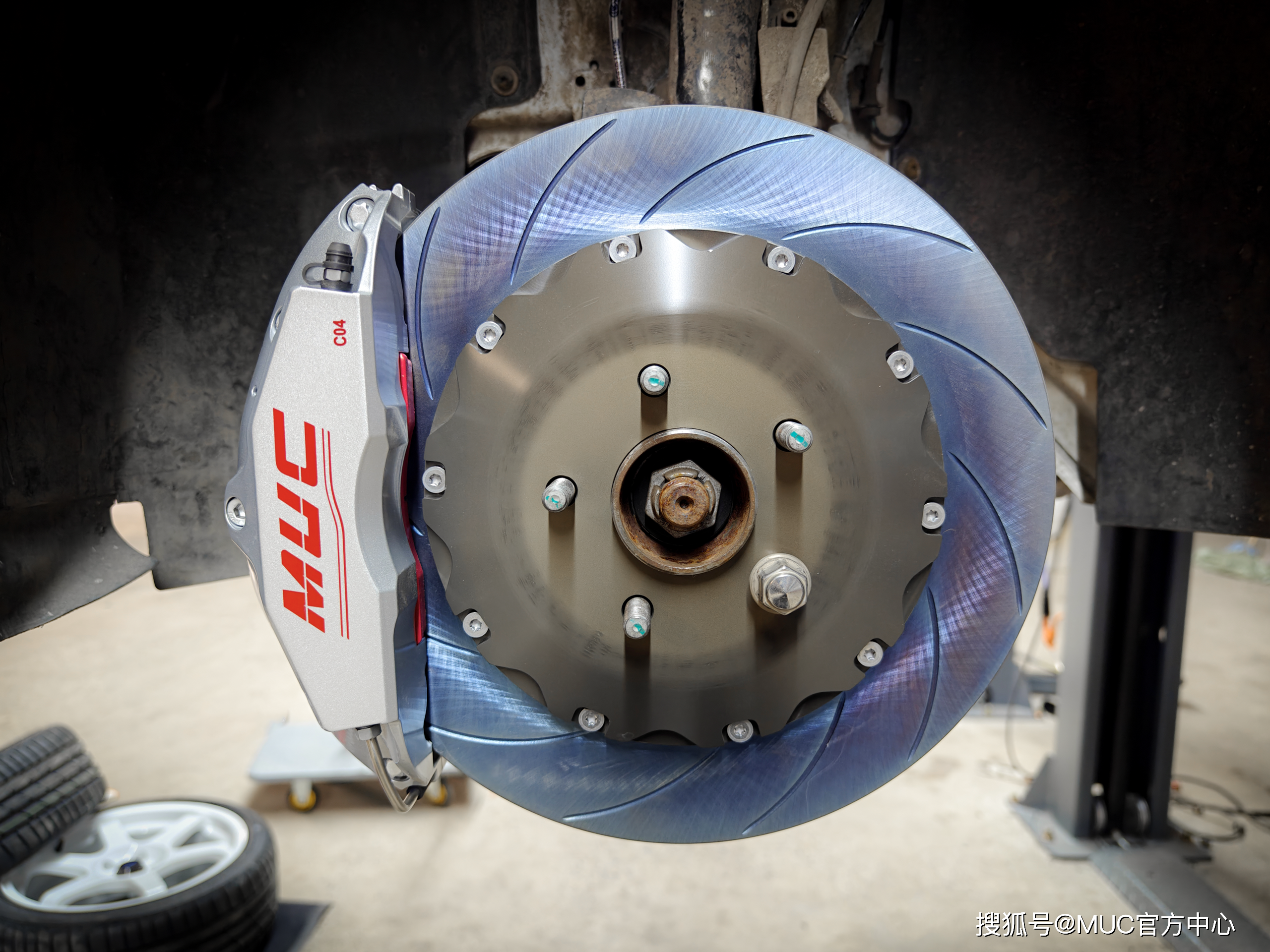 17款福克斯c346刹车改装升级,muc04大四卡钳