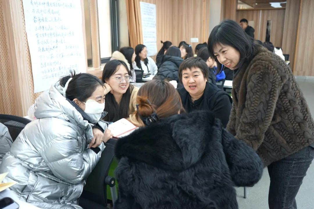 名师引领助提升 培训赋能促成长 | 光明小学架起教师队伍成长"云梯"