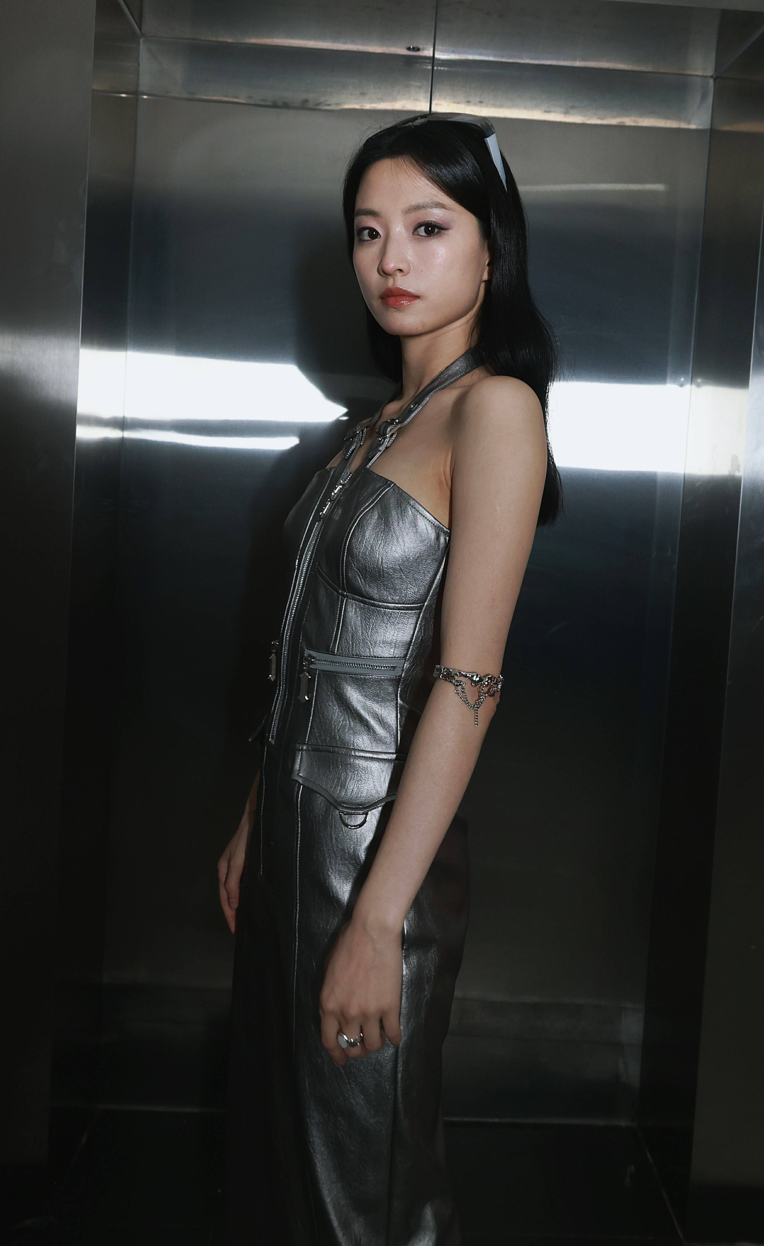 歌手演员身份双联动,马吟吟唱响小年夜_观众_一角_剧集