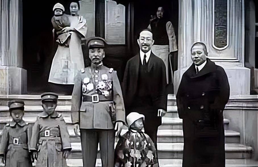 张作霖的子女当中,她是唯一还在世的人,现已98岁高龄,居住台湾_张怀敏