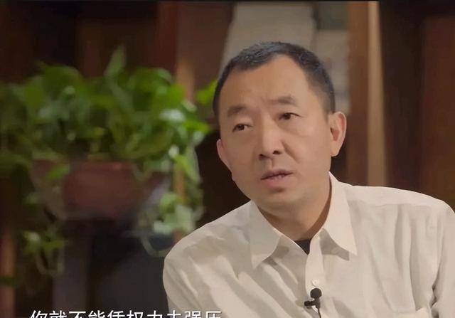 陈行甲:强硬反腐第一人,中国最牛县委书记为何突然辞职人生转场_巴东