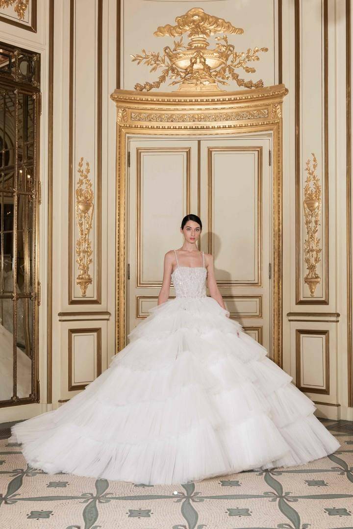 定制时装品牌georges hobeika(乔治斯·荷拜卡)2024秋冬季婚纱_the_of