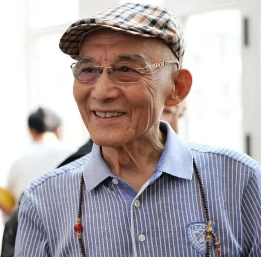 游本昌| 90多岁依然热爱表演,用一生诠释艺术!_人生_老先生_演艺