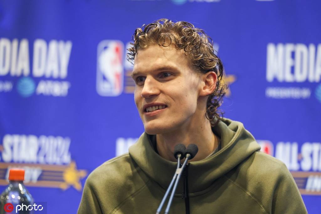 库里领衔全队备战三月魔鬼赛程