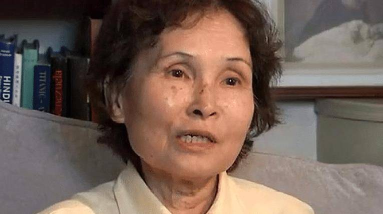 梁再冰生育了一子两女,于晓东,于江,于葵,他们在母亲的悉心教育下,都