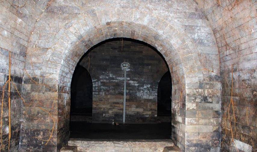 古墓_进行_时候