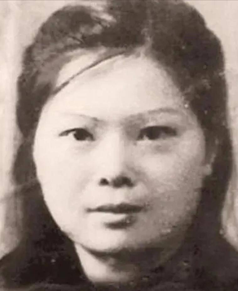 潘兰珍虽然为丈夫对她隐瞒身份的行为而感到有些气愤,但是从这两年多