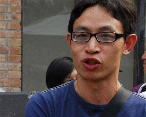 汶川地震中,那位丢下学生第一个逃走的老师范美忠,如今咋样了?