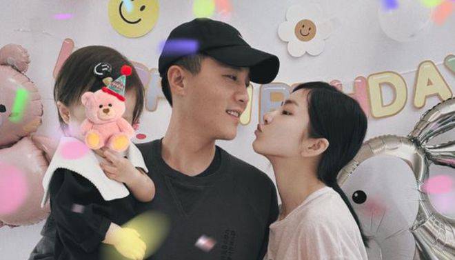 王灿因为杜淳再次受气!女方霸气回应恶评!_婚姻_感情_网友