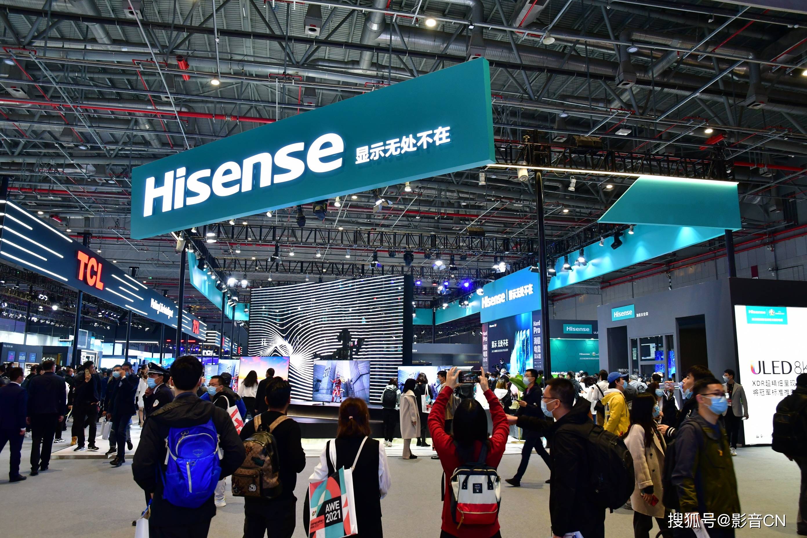 AV 片学生家长开会是什么系列事件引发社会广泛担忧，该话题迅速登上各大平台热搜榜首，教育主管部门已介入调查此事，社会各界对此高度关注并呼吁加强监管。