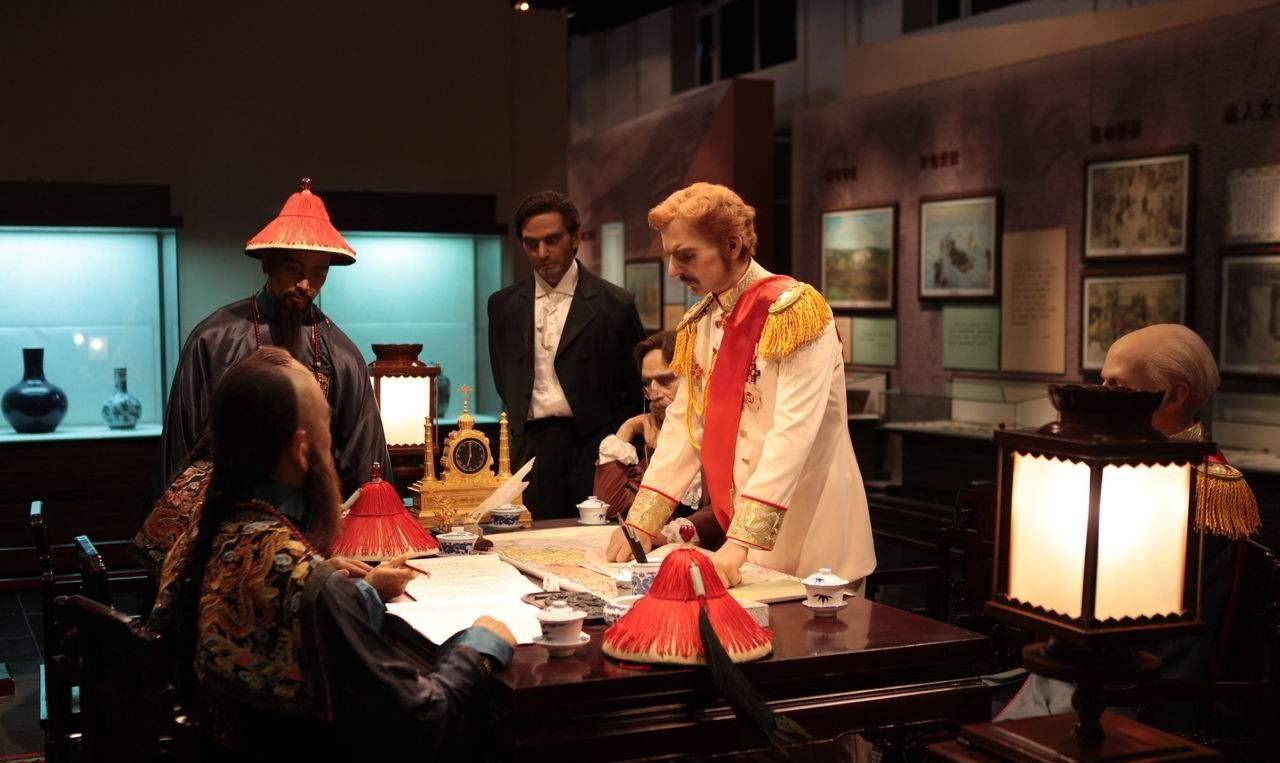 周培公,纳兰明珠和于成龙他们几个谁的官职最大,谁