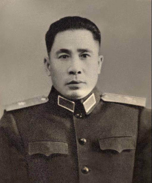 "敌人遭到重创后,大部分群众已经安全撤离,七连也准备撤退.