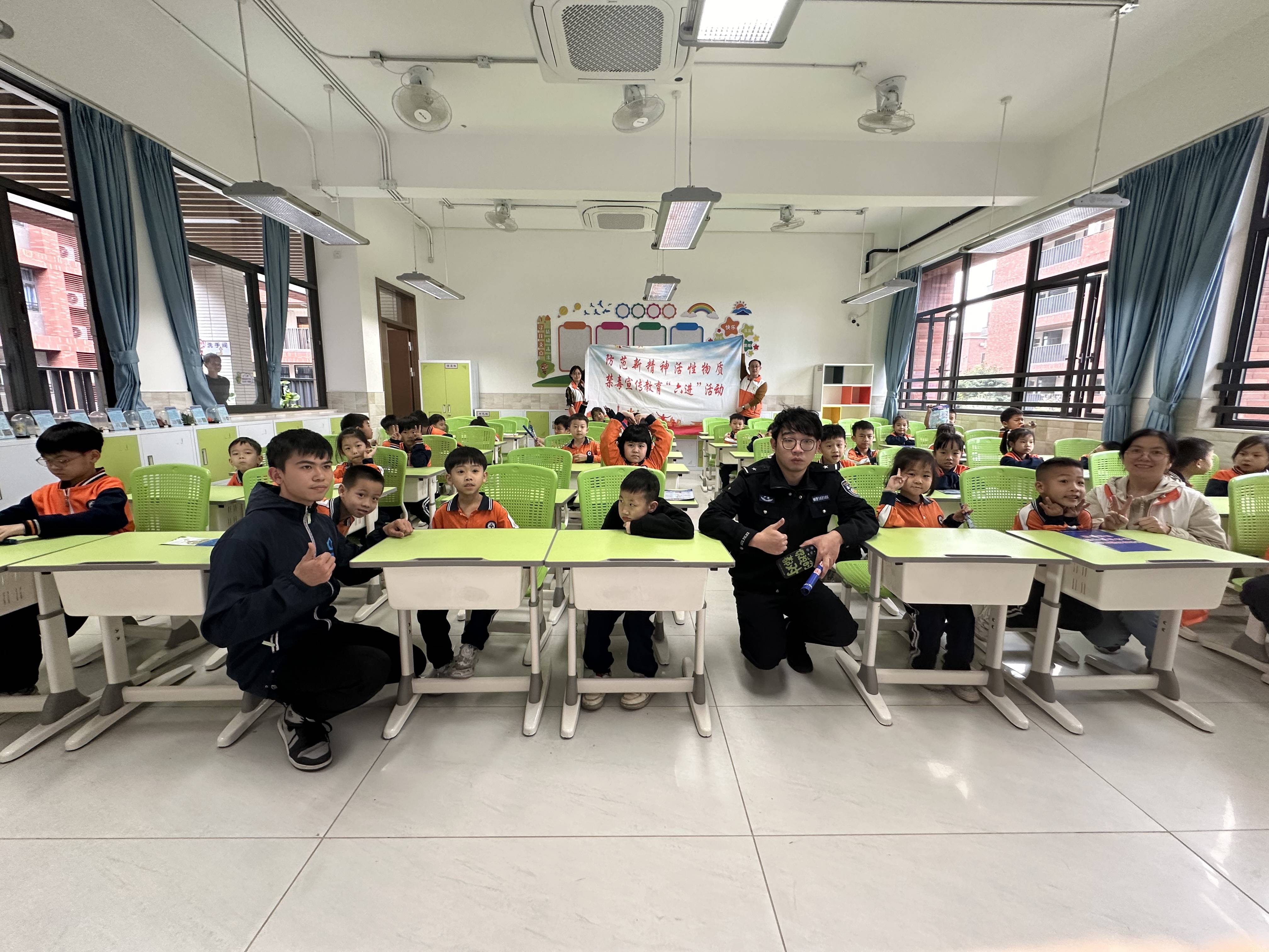 【回顾】"上好禁毒第一课,护航无毒新学期"大沥石门小学,中学禁毒宣讲