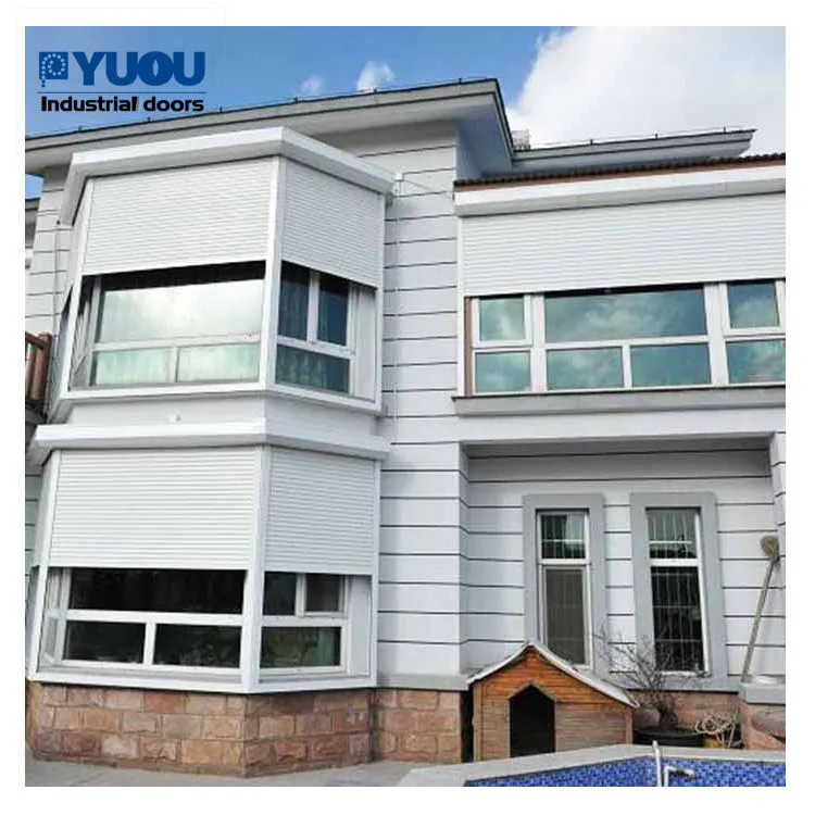 你可以联系窗帘厂家或者当地的家居装修公司,他们通常都提供窗帘维修