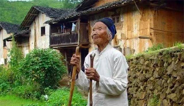 她满心断驳鼗氐郊抑屑绦却,只求上苍垂怜,让他们夫妻二人能够早日